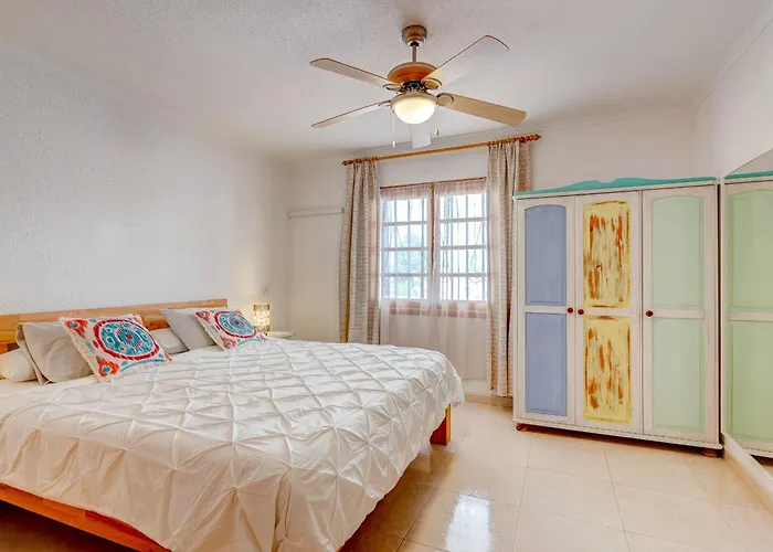 Port Royal Ocean View In Cristianos *